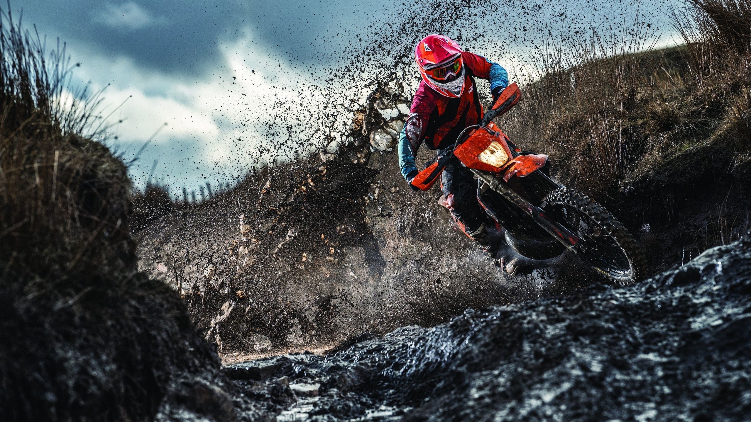 跨界合作计划启动体育与文化产业融合迈出新步伐，如何看待体育圈跨界现象